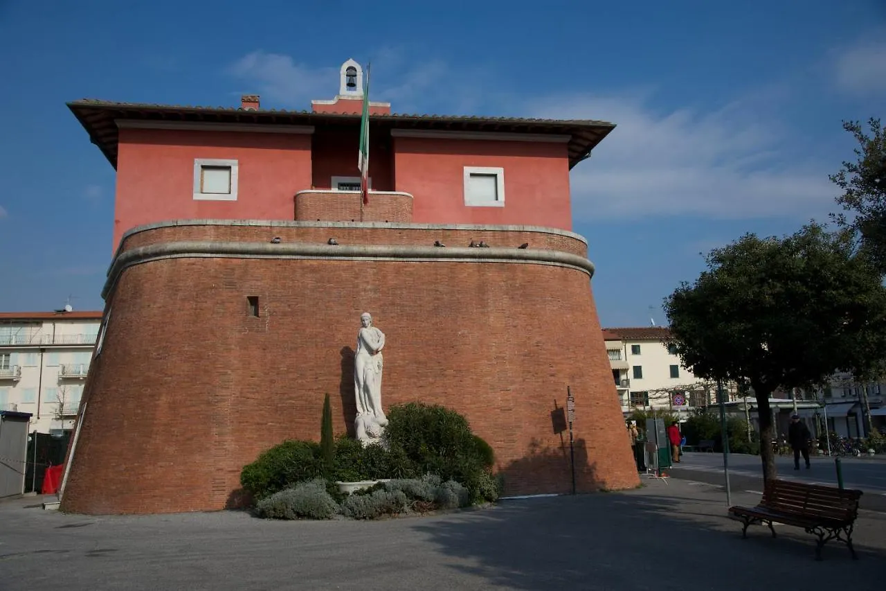 Casa Vittoria 800Mt From Sea Apartment Forte dei Marmi Italy