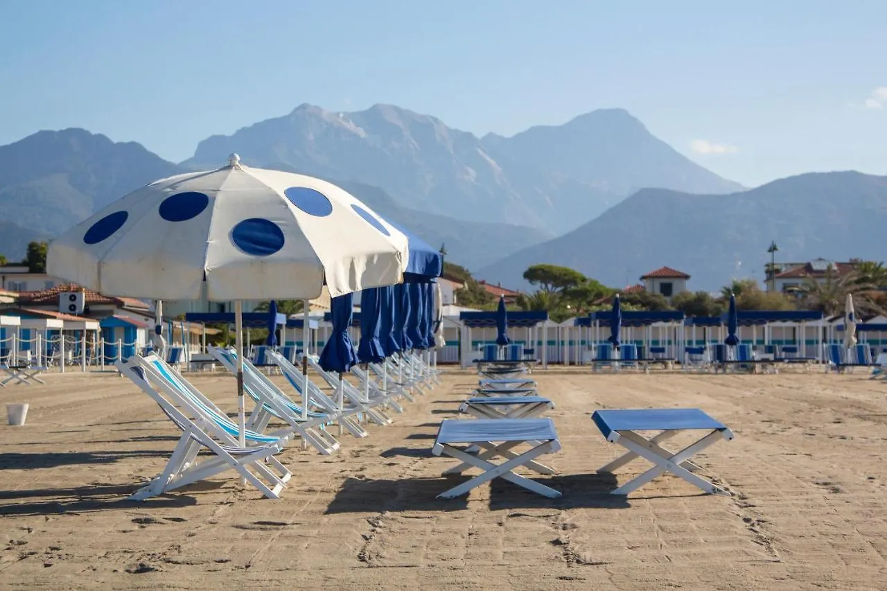 Casa Vittoria 800Mt From Sea Apartment Forte dei Marmi Italy