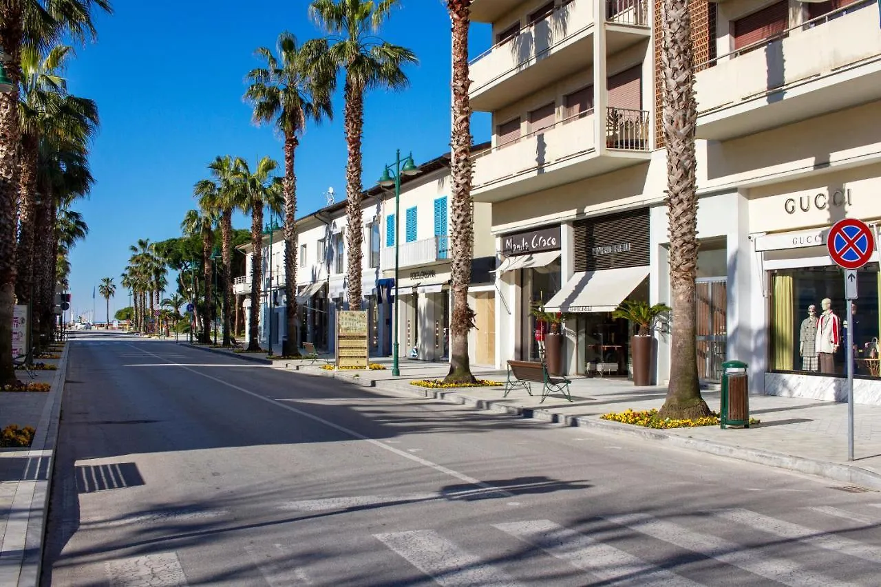 Casa Vittoria 800Mt From Sea Apartment Forte dei Marmi