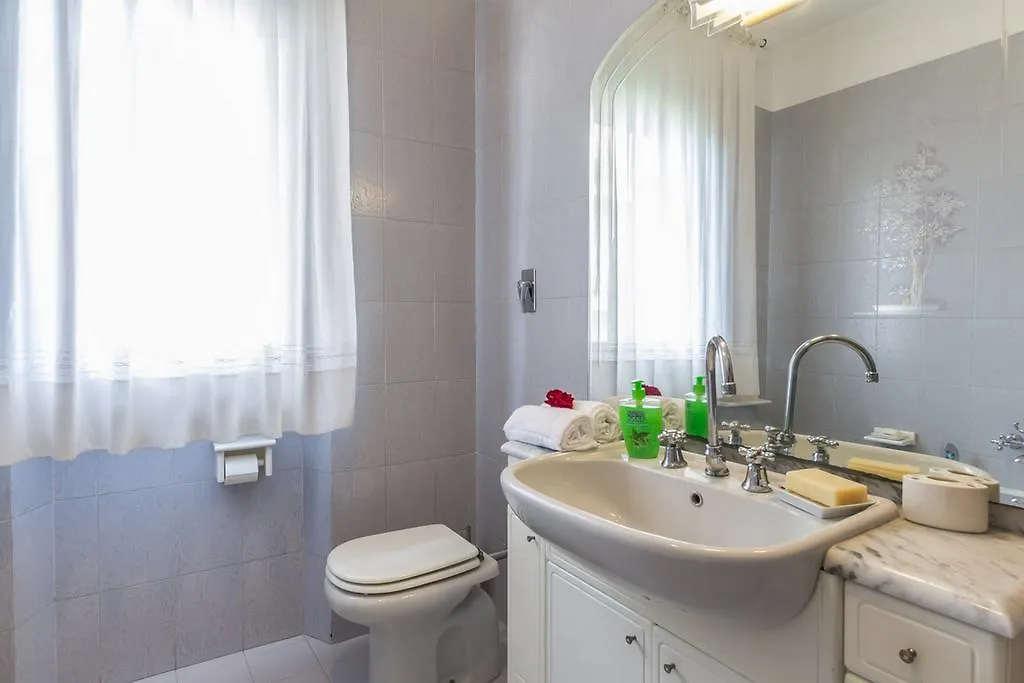 Casa Vittoria 800Mt From Sea Apartment Forte dei Marmi Italy